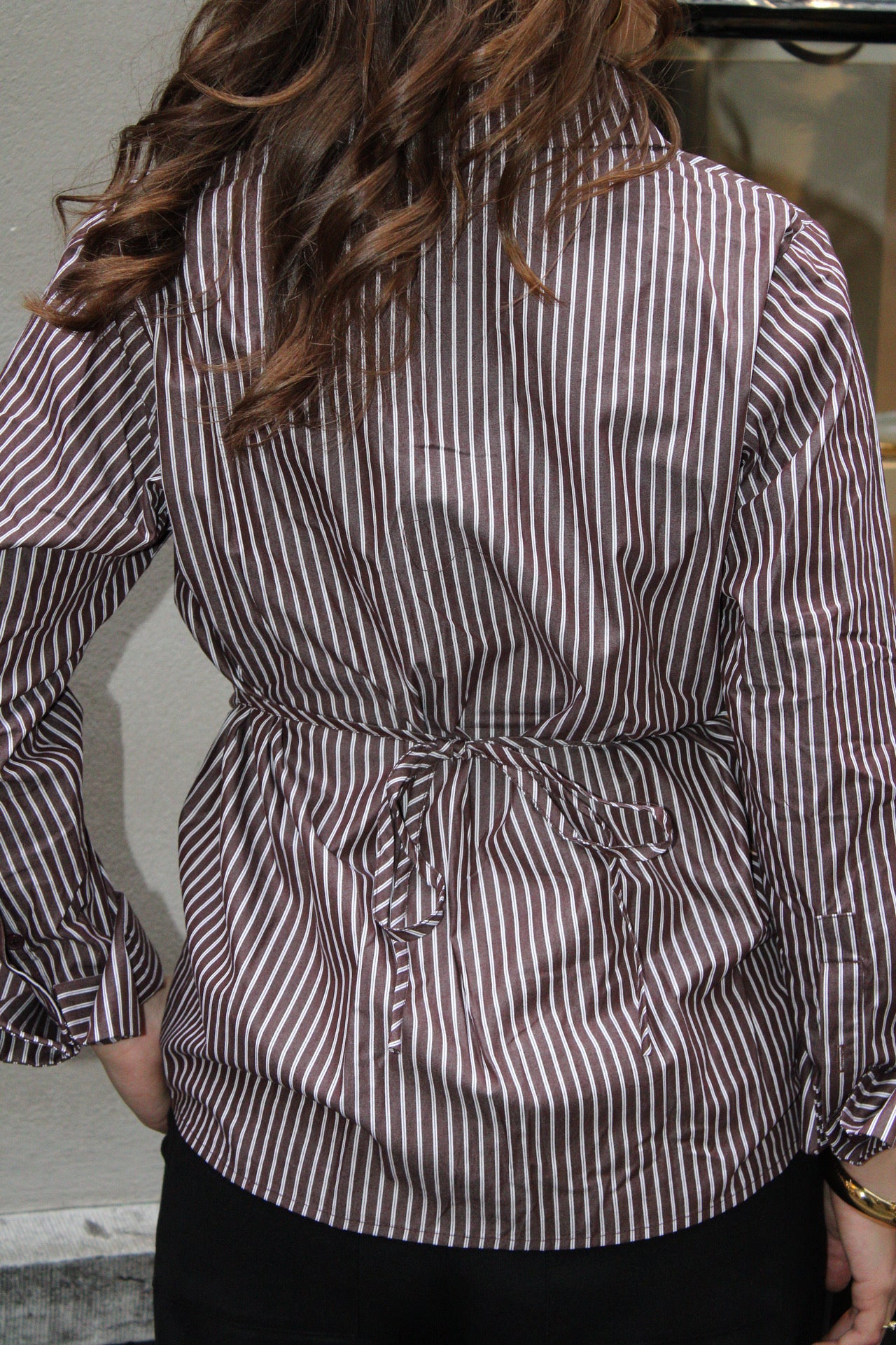 Gestreepte Blouse Dames met Taillekoord – Bruin/Wit | Lozo