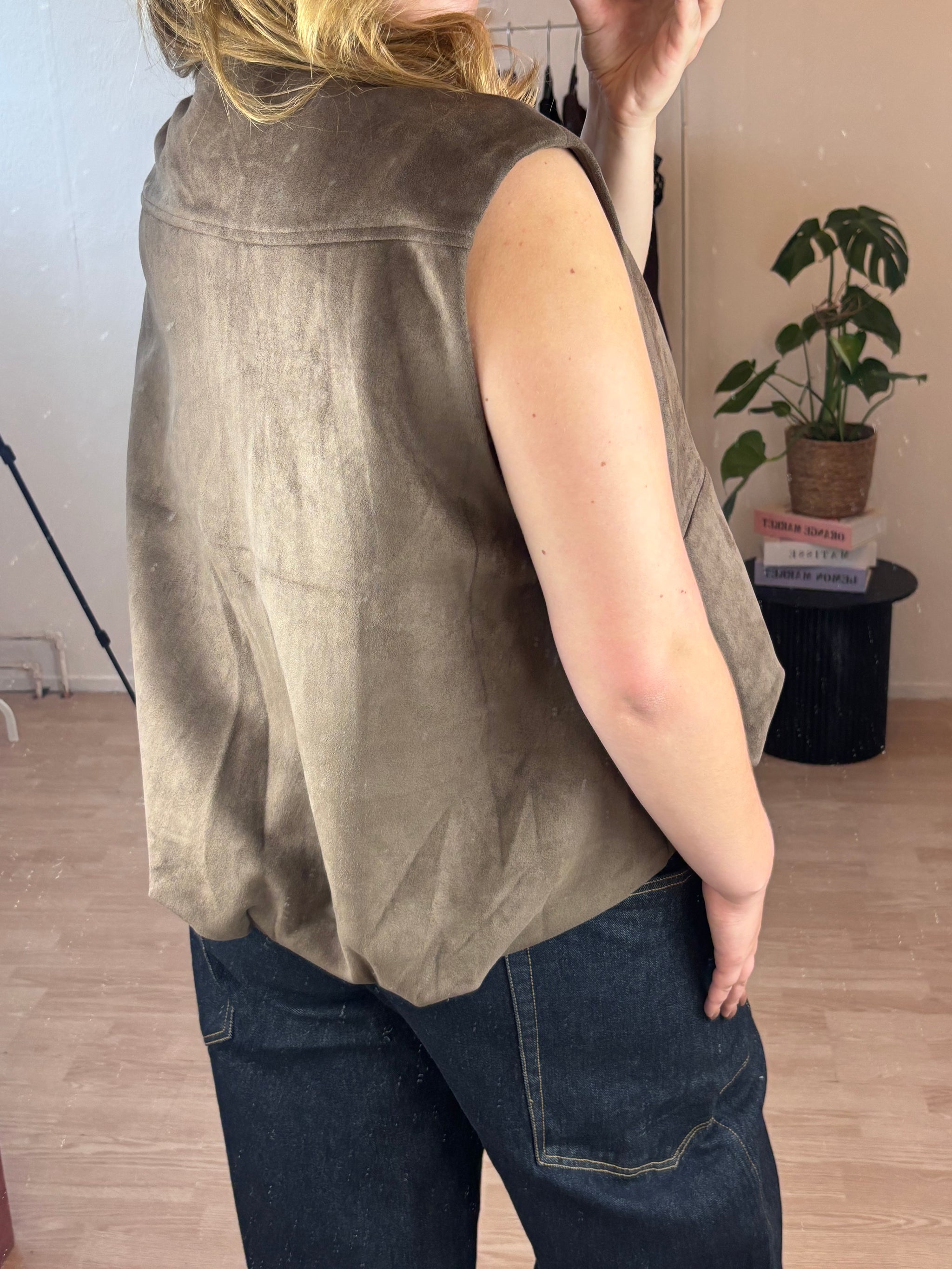 gilet suede donker bruin