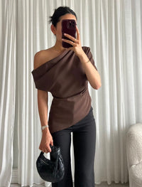 Top off shoulder bruin