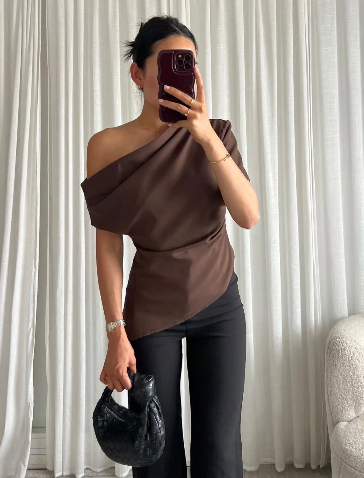 Top off shoulder bruin